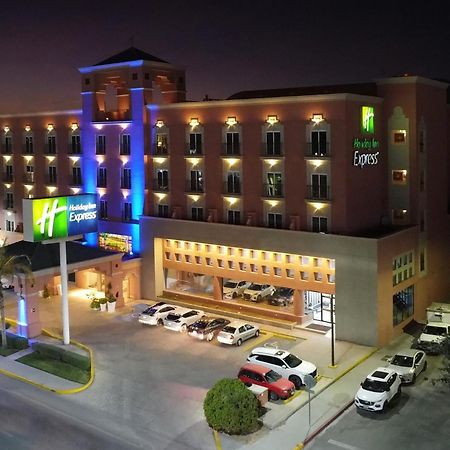 Holiday Inn Express Torreon By Ihg Екстериор снимка