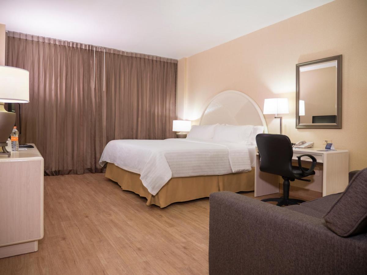 Holiday Inn Express Torreon By Ihg Екстериор снимка