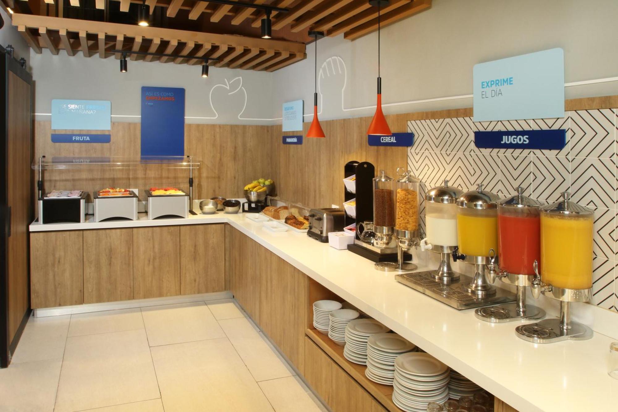 Holiday Inn Express Torreon By Ihg Екстериор снимка